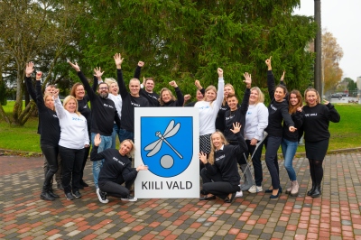 Kiili vallavalitsuse meeskond koos peagi ametisse asuva vallavanema Marek Vainolaga (teises reas vasakult kolmas). Foto: Aivar Pärtel Kiili vald